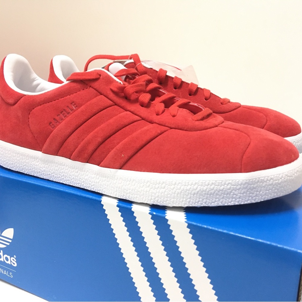 NWB Adidas Gazelle - Rare stitch and turn